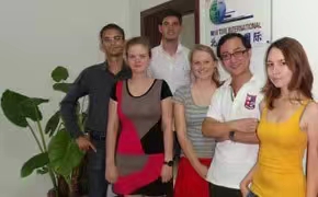 美国外教2025年春节学期